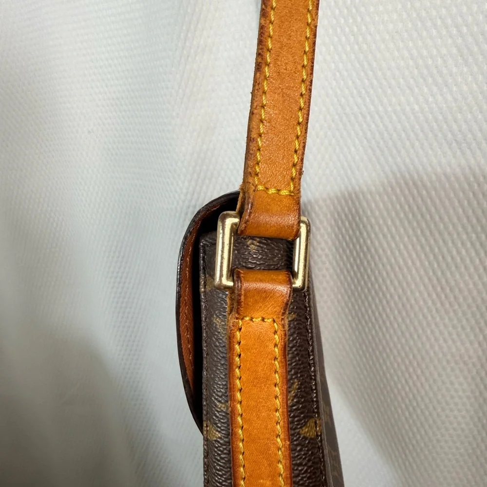 Authentic Louis Vuitton Monogram Chantilly MM